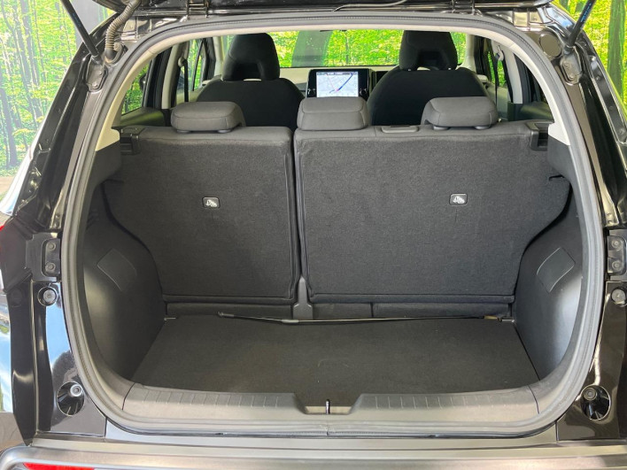 2022 Nissan Note 6AA-E13 (UW-6a335ff1b6990)[27]