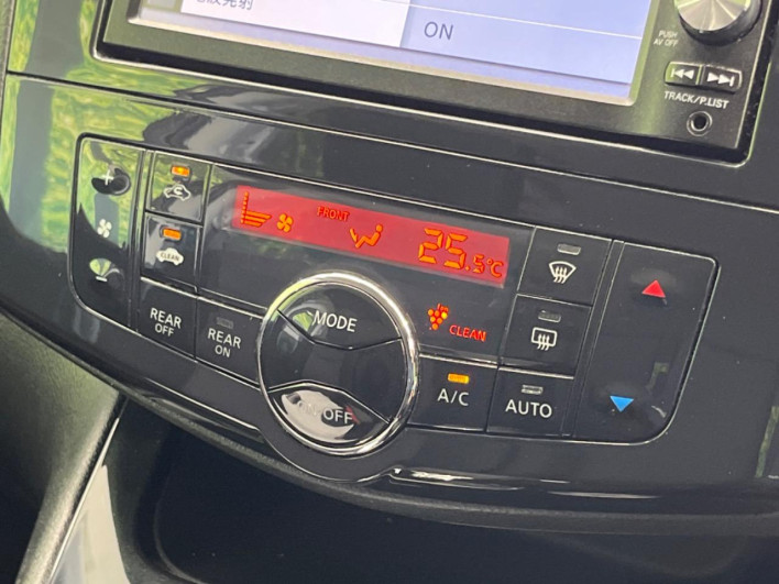 2011 Nissan Serena DBA-FC26 (UW-6a335ff2b4c4a)[18]