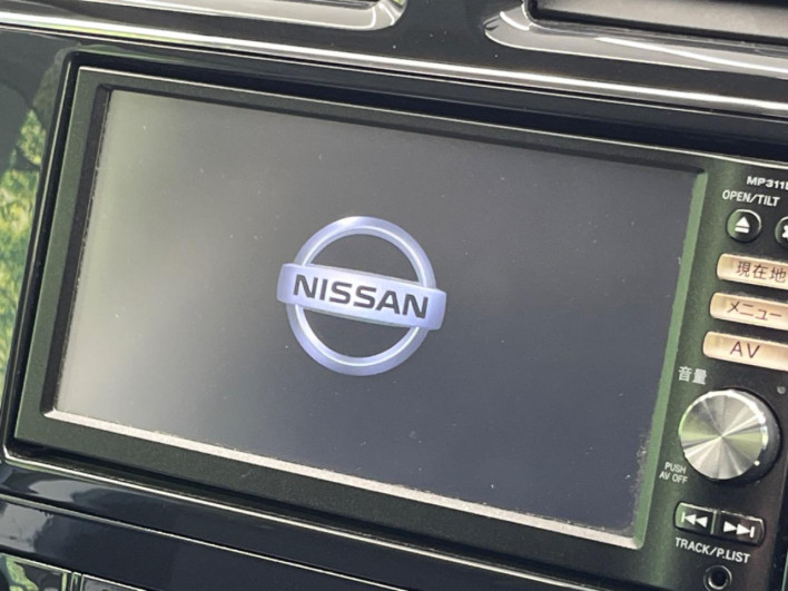 2011 Nissan Serena DBA-FC26 (UW-6a335ff2b4c4a)[4]