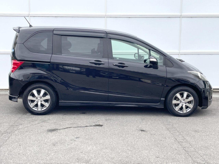 2010 Honda Freed DBA-GB3 (UW-6a335ff778d0c)[13]