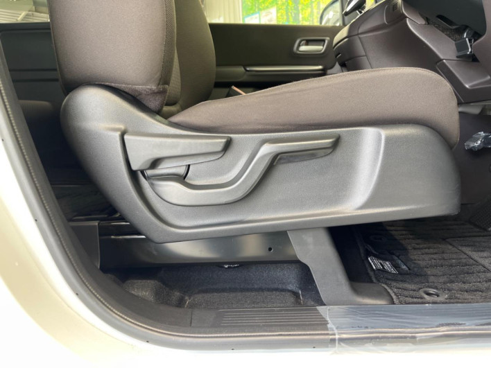 2021 Honda Freed hybrid 6AA-GB7 (UW-6a335ff95e487)[24]