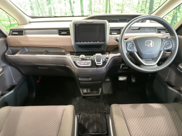 2021 Honda Freed hybrid 6AA-GB7 (UW-6a335ff95e487)[21]