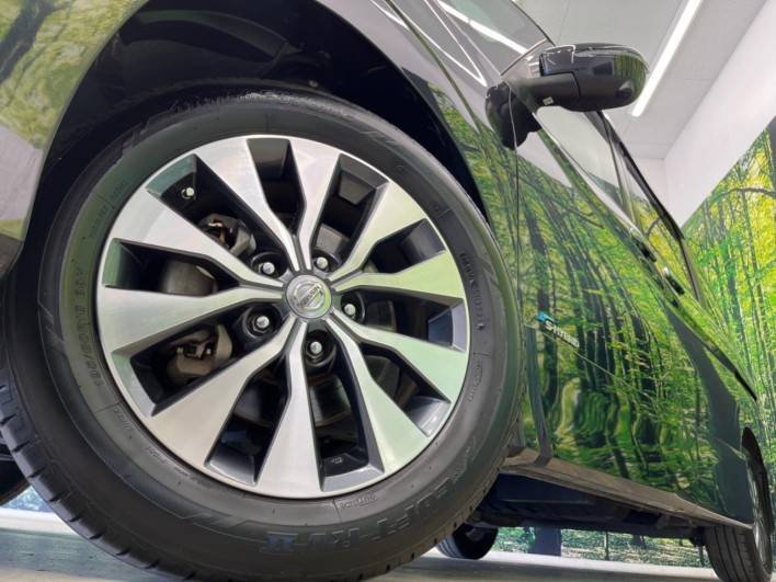 2017 Nissan Serena DAA-GFC27 (UW-6a335ffed7681)[23]