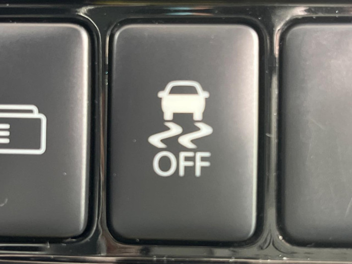 2015 Mitsubishi OUTLANDER PHEV DLA-GG2W (UW-6a3360050cb4e)[4]