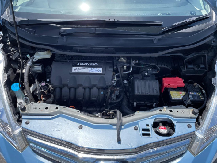 2012 Honda Fit Hybrid DAA-GP1 (UW-6a33600898490)[5]