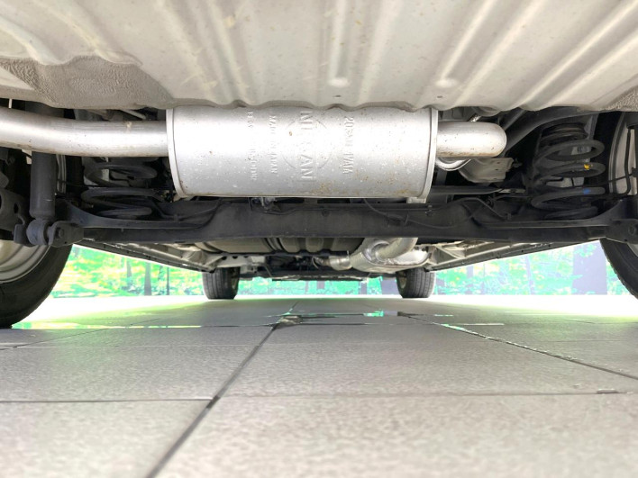 2013 Nissan Serena DAA-HFC26 (UW-6a33601cce621)[4]