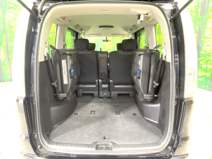 2013 Nissan Serena DAA-HFC26 (UW-6a33601cce621)[9]