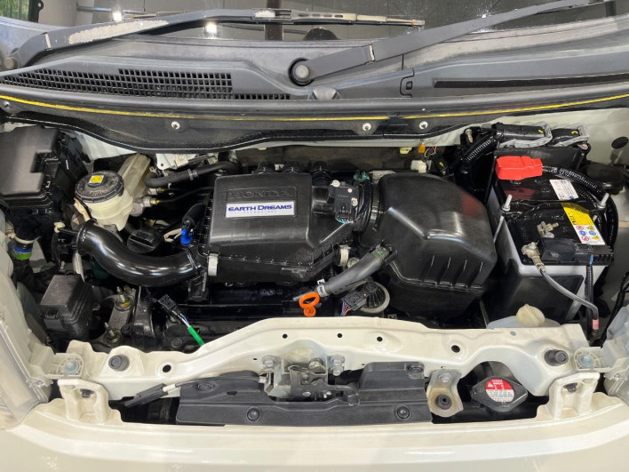 2016 Honda N-BOX DBA-JF2 (UW-6a33603090c2b)[4]