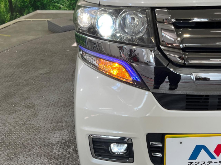 2015 Honda N-BOX CUSTOM DBA-JF2 (UW-6a336030b0d2b)[14]
