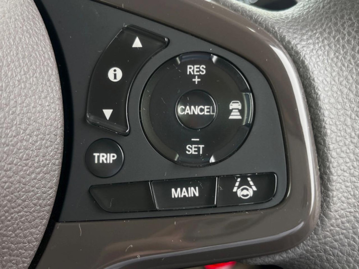 2018 Honda N-BOX DBA-JF3 (UW-6a336032c71b1)[17]