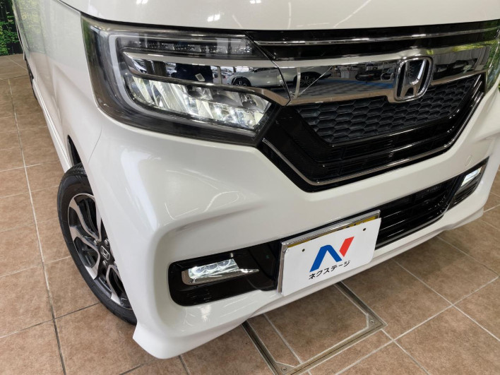 2018 Honda N-BOX CUSTOM DBA-JF3 (UW-6a336032e3c24)[23]