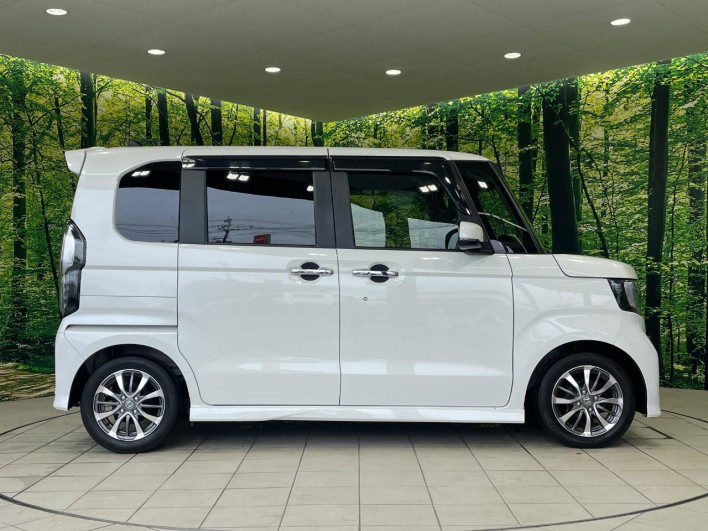 2021 Honda N-BOX CUSTOM 6BA-JF3 (UW-6a3360397bd79)[17]