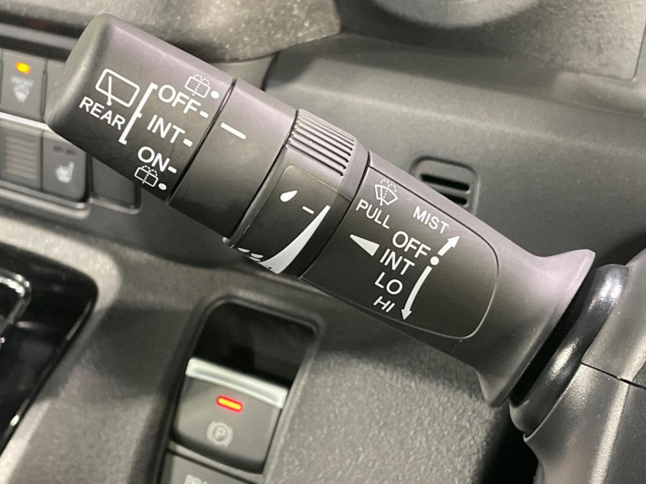 2023 Honda N-BOX CUSTOM 6BA-JF5 (UW-6a33603d241fa)[27]