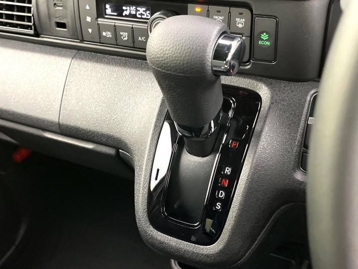 2026 Honda N-BOX CUSTOM 6BA-JF5 (UW-6a336045cf205)[19]