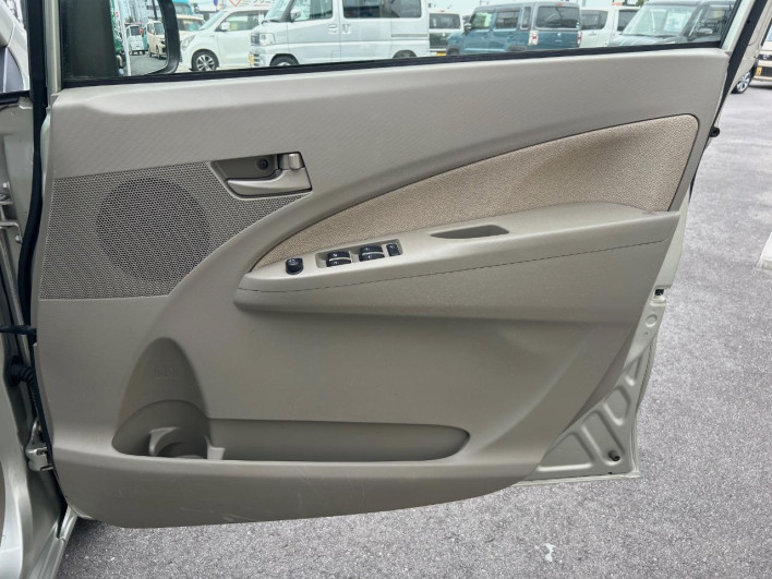 2013 Daihatsu Move DBA-LA100S (UW-6a336063a9962)[16]