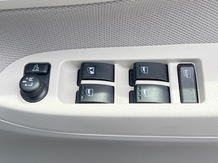 2017 Daihatsu Move DBA-LA150S (UW-6a336066e48b1)[24]