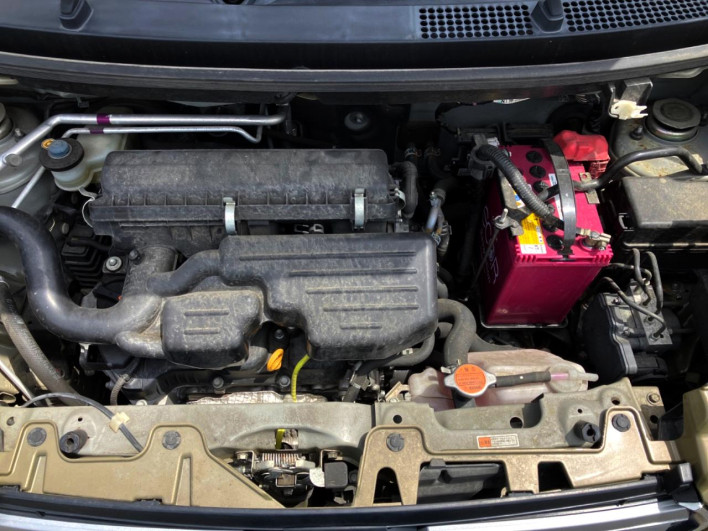 2018 Daihatsu Cast DBA-LA250S (UW-6a33606a21384)[26]