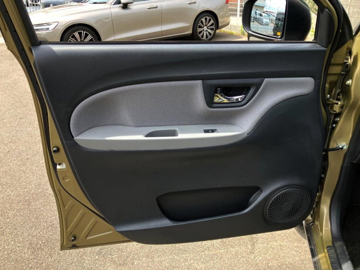 2018 Daihatsu Cast DBA-LA250S (UW-6a33606a21384)[20]