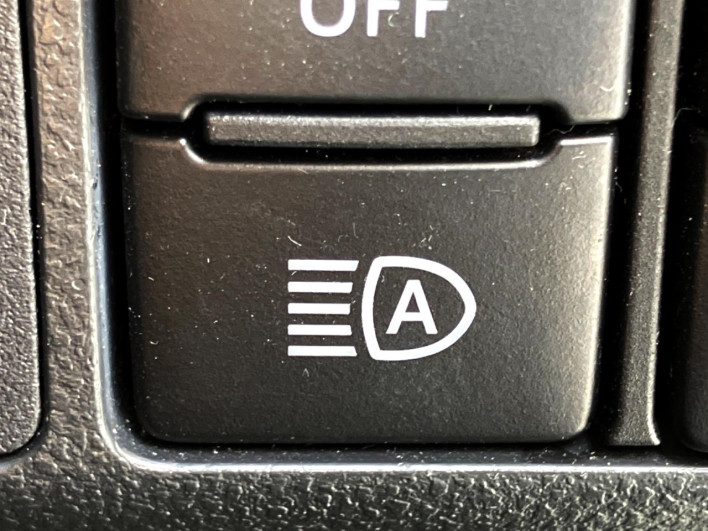 2018 Daihatsu Cast DBA-LA250S (UW-6a33606a21384)[29]