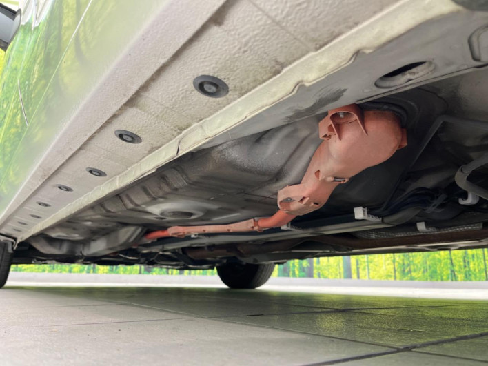 2013 Toyota Aqua DAA-NHP10 (UW-6a3360db59b93)[4]