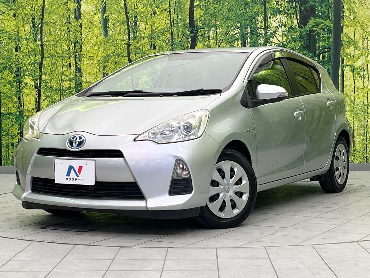 2013 Toyota Aqua DAA-NHP10