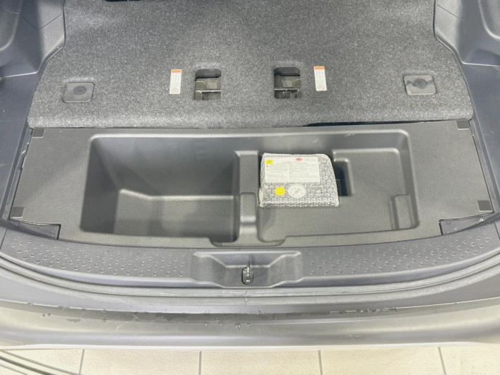 2015 Toyota Sienta DBA-NSP170G (UW-6a3360e0ce907)[25]