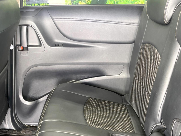 2019 Toyota Sienta DBA-NSP170G (UW-6a3360e2f0fd3)[14]