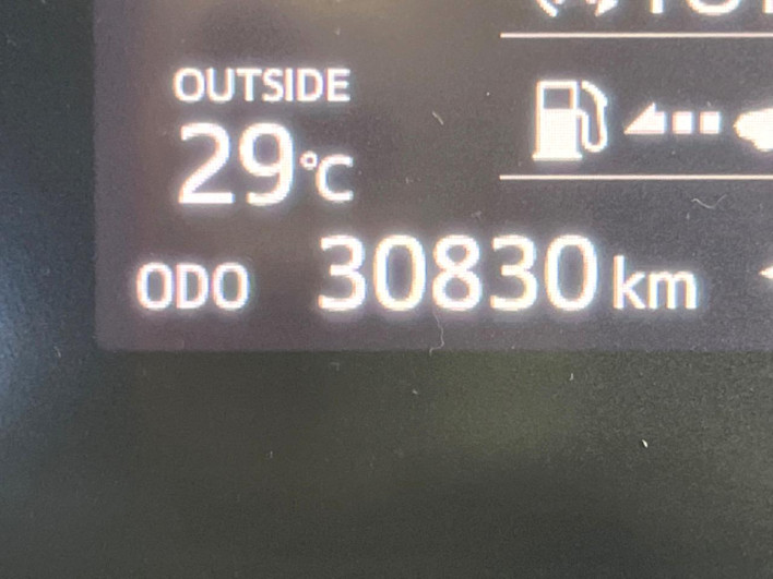2019 Toyota Sienta DBA-NSP170G (UW-6a3360e2f0fd3)[2]