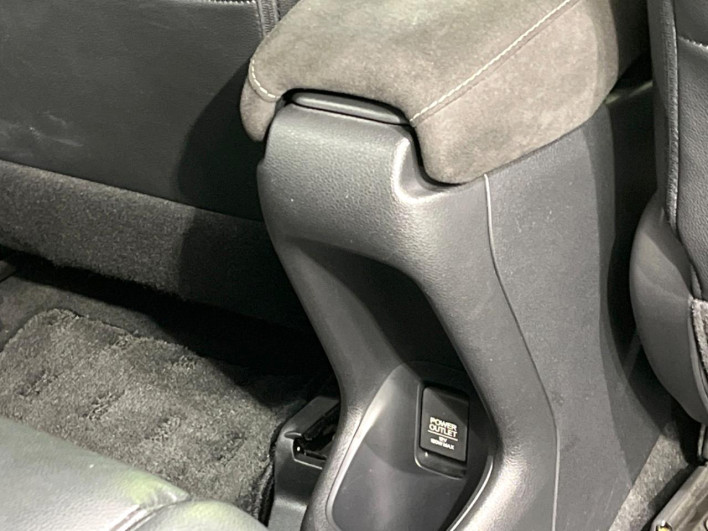 2016 Honda VEZEL DAA-RU3 (UW-6a3360ed32e65)[22]