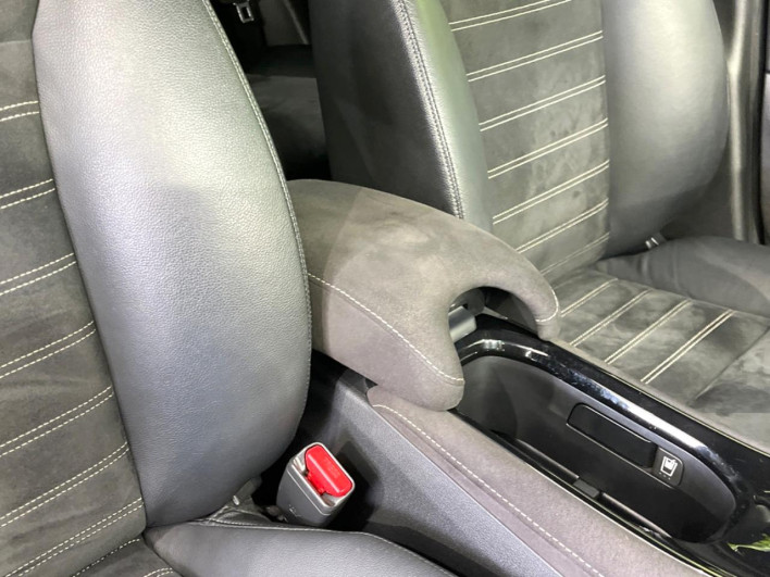 2016 Honda VEZEL DAA-RU3 (UW-6a3360ed32e65)[26]