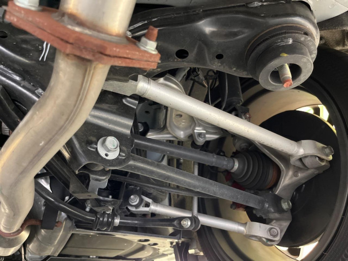 2020 Nissan Skyline 5BA-RV37 (UW-6a3360ef61093)[11]