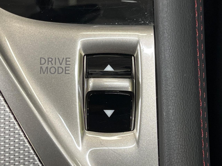 2020 Nissan Skyline 5BA-RV37 (UW-6a3360ef61093)[24]