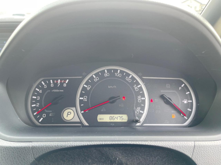 2015 Toyota Voxy DBA-ZRR80G (UW-6a33611dbb1ee)[26]