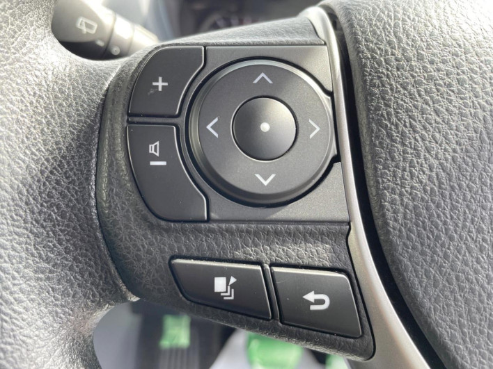 2015 Toyota Voxy DBA-ZRR80G (UW-6a33611dbb1ee)[16]