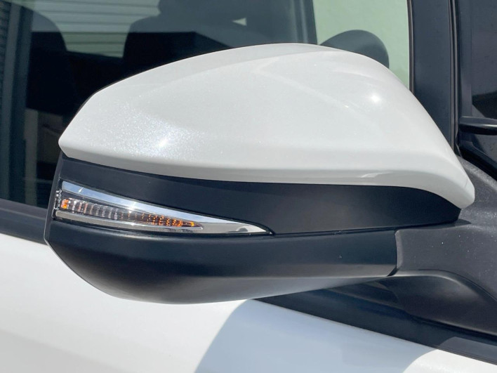 2015 Toyota Voxy DBA-ZRR80G (UW-6a33611dbb1ee)[6]