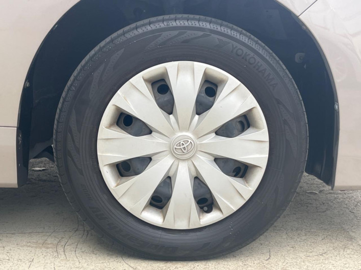 2017 Toyota Noah DBA-ZRR80G (UW-6a33612033449)[10]