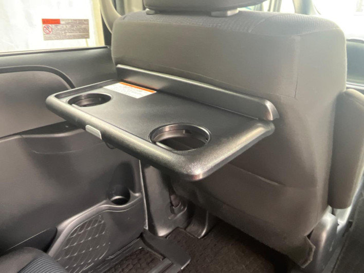 2017 Toyota Noah DBA-ZRR80G (UW-6a33612033449)[19]