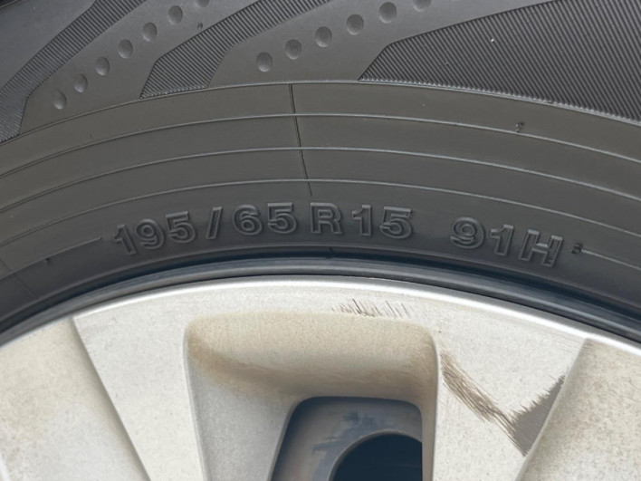 2017 Toyota Noah DBA-ZRR80G (UW-6a33612033449)[6]