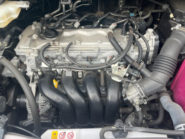 2017 Toyota Noah DBA-ZRR80G (UW-6a33612033449)[4]