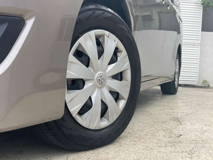 2017 Toyota Noah DBA-ZRR80G (UW-6a33612033449)[5]