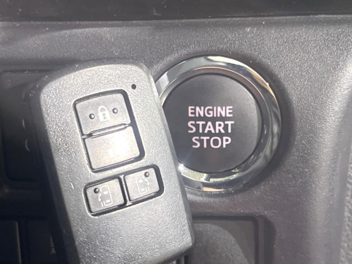 2021 Toyota Noah 3BA-ZRR80W (UW-6a3361246e1df)[12]