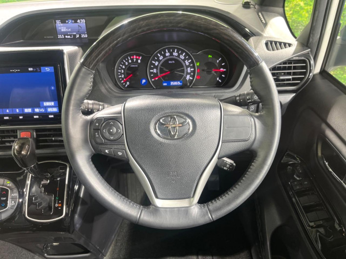 2021 Toyota Noah 3BA-ZRR80W (UW-6a3361246e1df)[28]