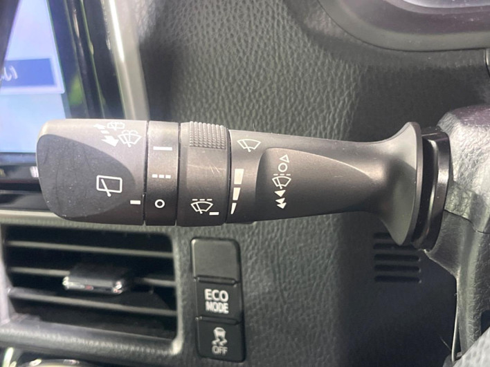 2021 Toyota Noah 3BA-ZRR80W (UW-6a3361246e1df)[17]