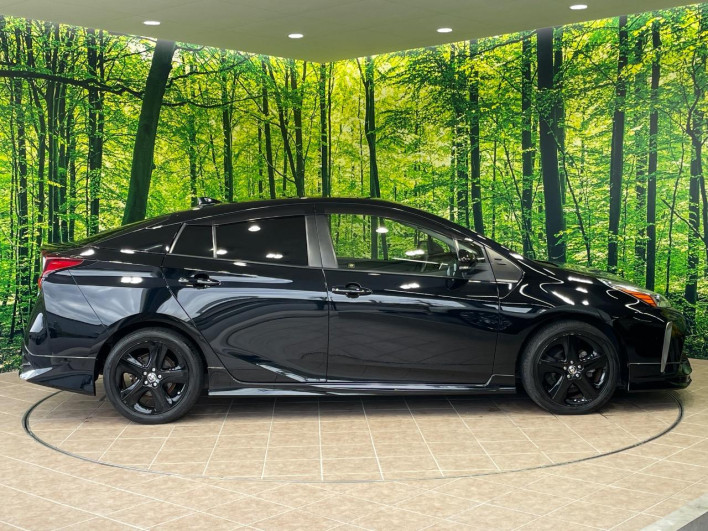 2021 Toyota Prius 6AA-ZVW51 (UW-6a336130e8382)[10]