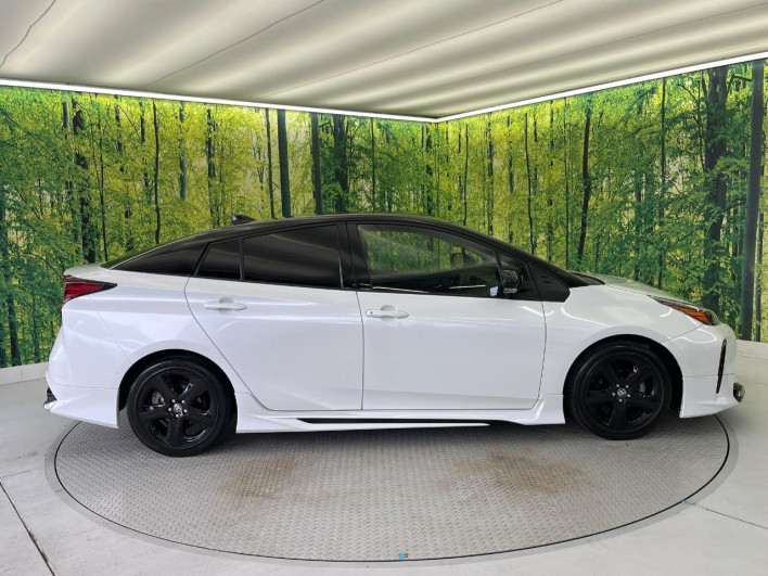 2021 Toyota Prius 6AA-ZVW51 (UW-6a336131c590f)[7]