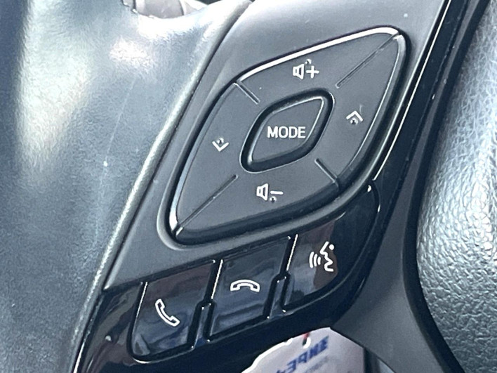 2018 Toyota C-HR DAA-ZYX10 (UW-6a3361406e750)[17]