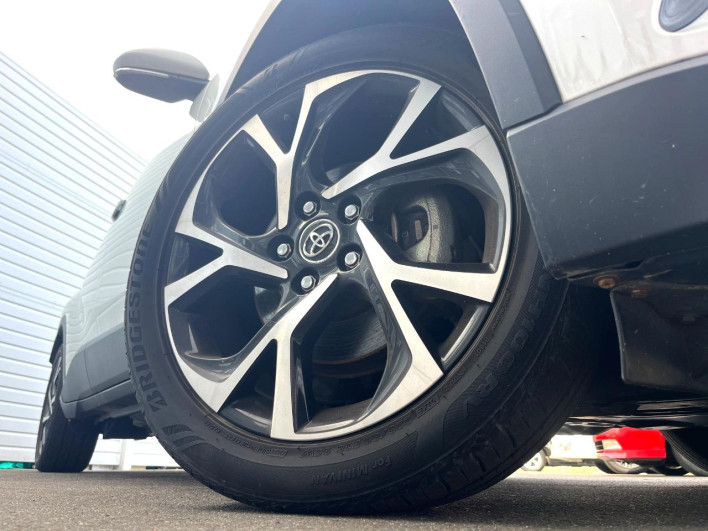 2018 Toyota C-HR DAA-ZYX10 (UW-6a3361406e750)[9]