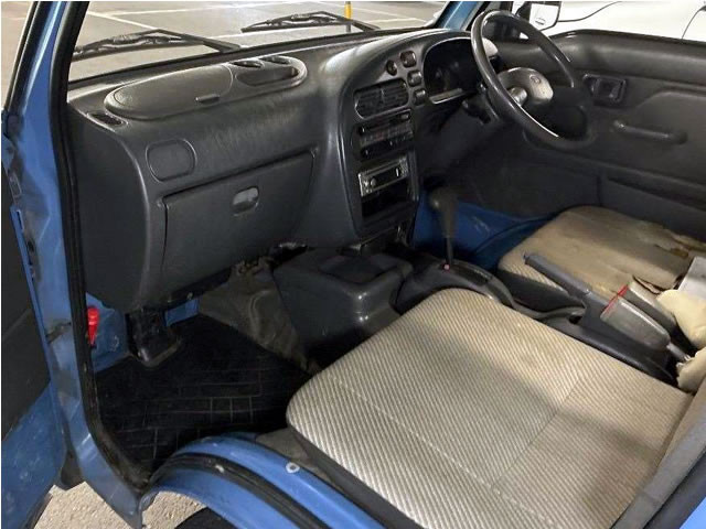 1995 Daihatsu Hijet Truck S110P (UW-6a33a09f13016)[5]