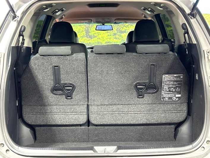 2015 Toyota Estima DBA-ACR50W (UW-6a34b1e3bc84e)[28]