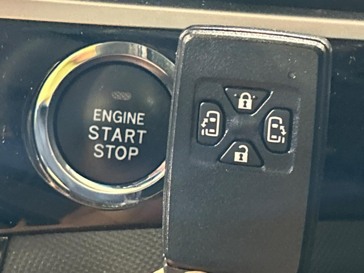 2015 Toyota Estima DBA-ACR50W (UW-6a34b1e3bc84e)[12]